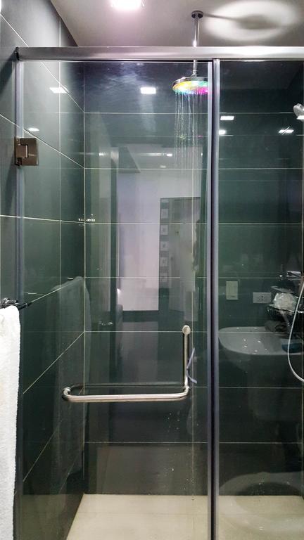 מנילה Modern Luxury Lower Penthouse Unit מראה חיצוני תמונה